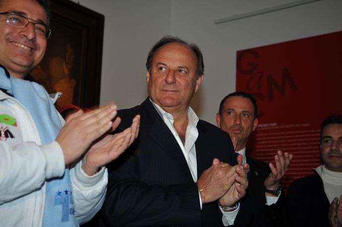 Ingrandisci la foto
